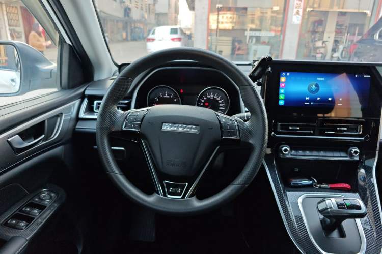Used Haval M6 2021 PLUS 1.5T DCT Comfort Edition