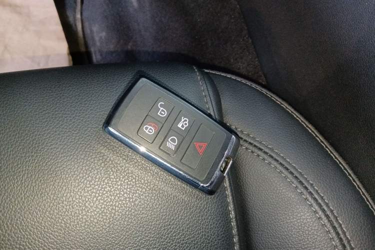 Used Jaguar XEL 2021 2.0T 250 PS S Progressive Elegance Edition