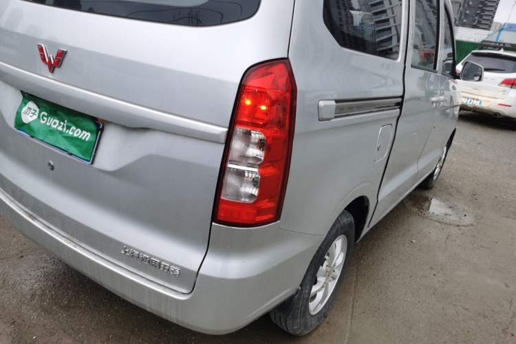 Used Wuling Hongguang V 2022 1.5L Enjoy Edition Electric-Powered LAR