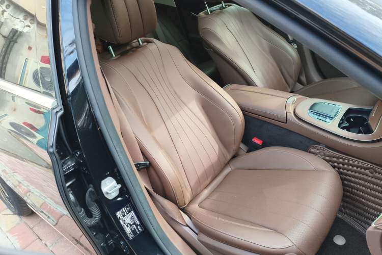 Used Mercedes-Benz E-Class New Energy 2022 Restyled E 350 e L Plug-in Hybrid Sedan
