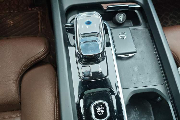 Used Volvo XC60 2022 B5 4x4 Smart Luxury Edition
