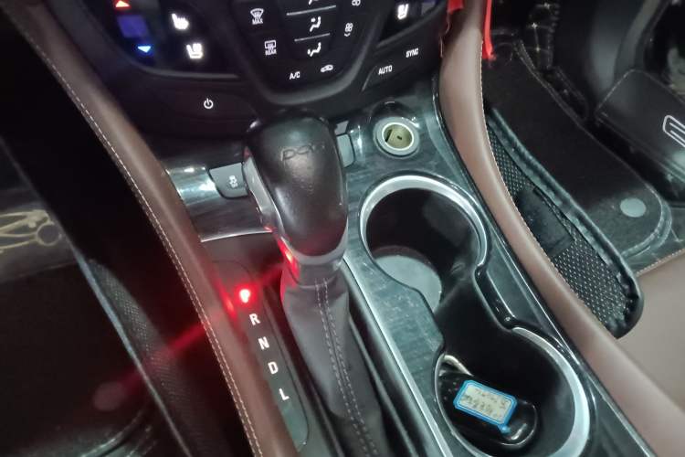 Used Buick Envision 2020 20T Two-Wheel Drive Luxury Model
