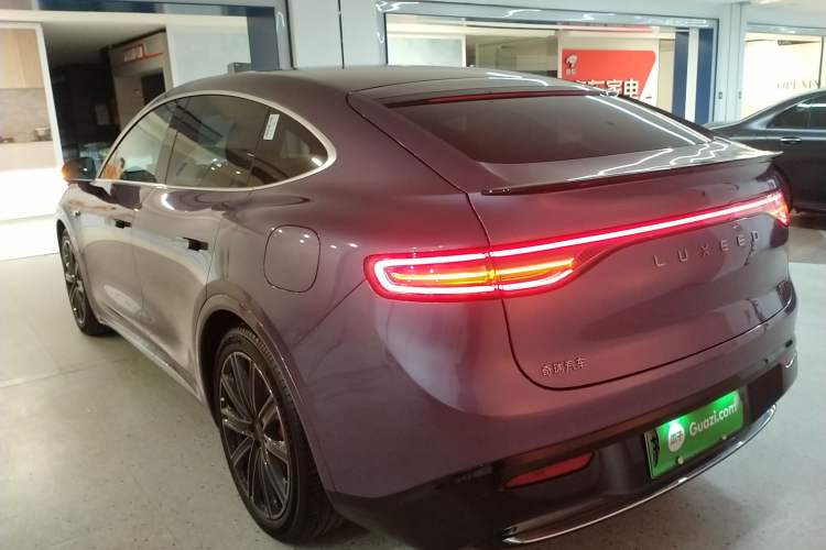 Used Hima Luxeed R7 2025 Extended-Range 331km Ultra
