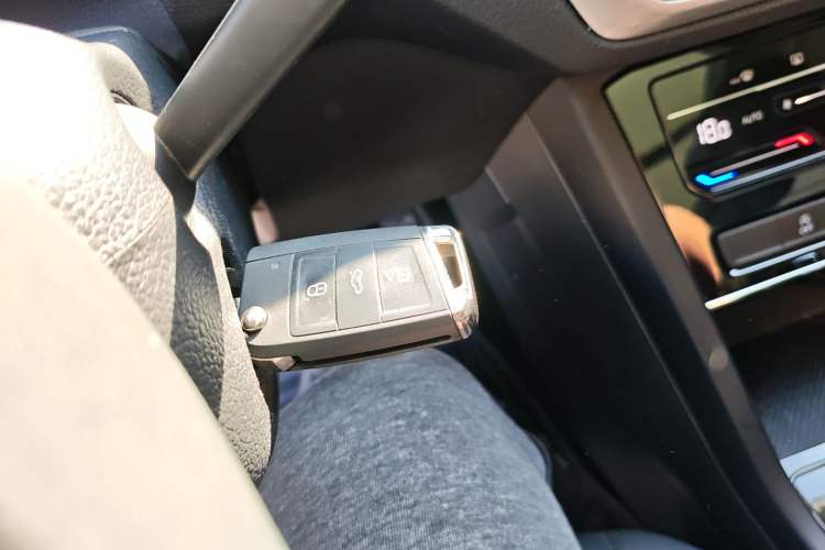 Used Volkswagen Touran 2021 Touran L 280TSI DSG Comfort Edition 7 Seats
