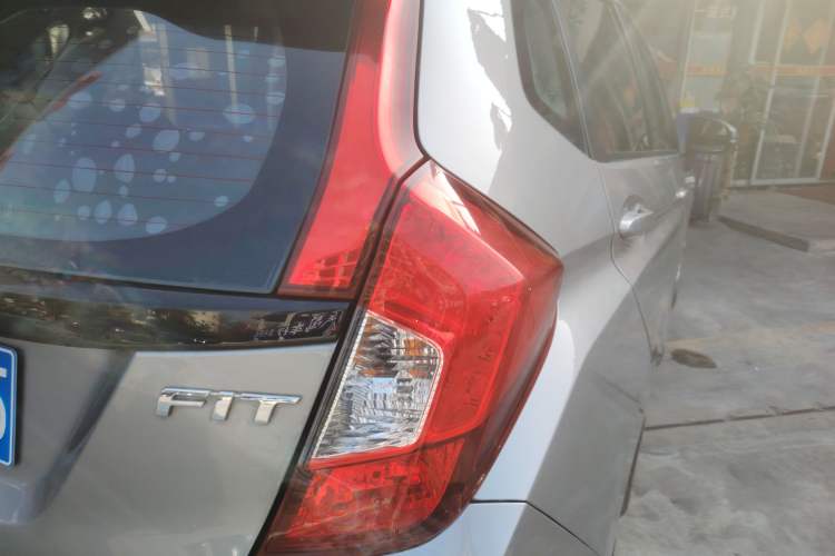 Used Honda Fit 2016 1.5L LX CVT Comfort Model
