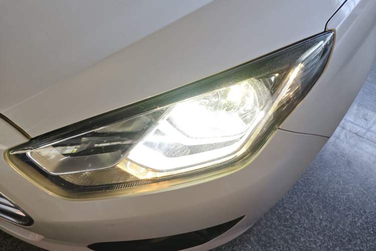 Used Ford Escort 2015 1.5L Automatic Comfort Model
