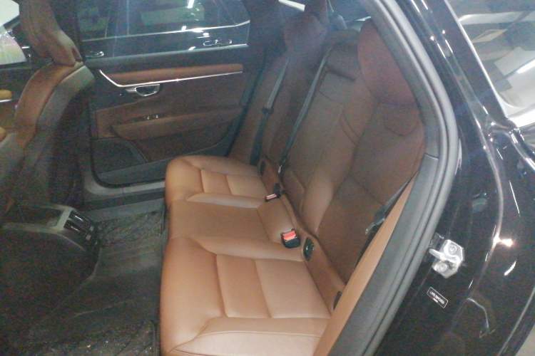 Used Volvo S90 2021 B5 Zhiyi Luxury Edition
