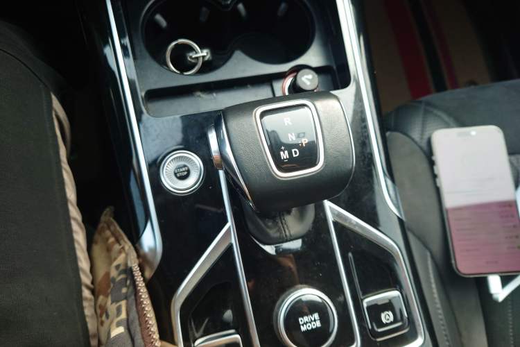 Used Hongqi HS5 2022 Revised Version 2.0T Smart Connect Flagship Edition
