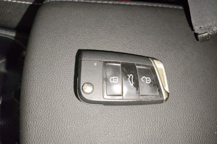 Used Volkswagen Tayron 2019 330TSI Two-Wheel Drive Luxury Model China VI Standard
