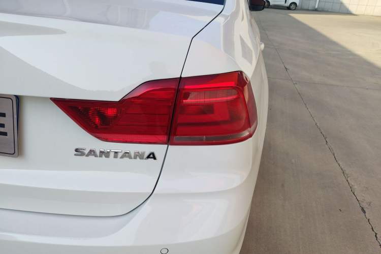 Used Volkswagen Santana 2018 1.5L Automatic Comfort Edition
