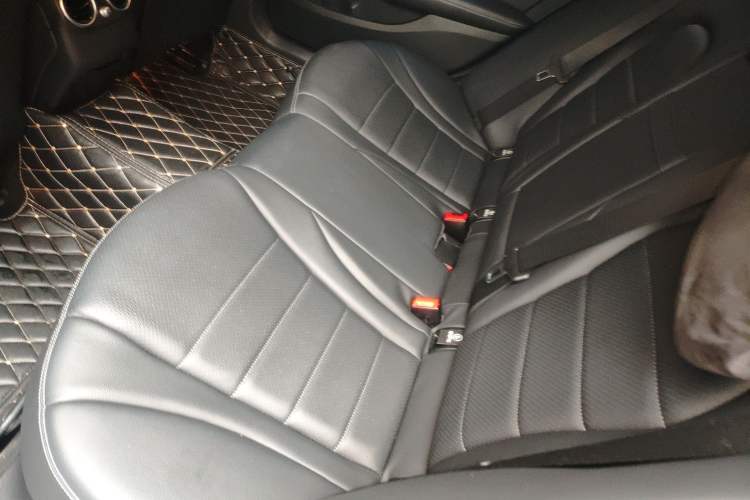 Used Mercedes-Benz C-Class 2018 C 180 L Fashion Edition Sport Version