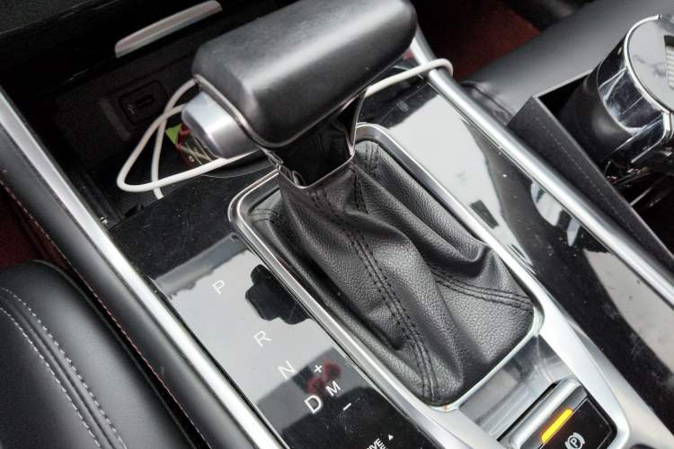 Used Changan CS75 2021 Honor Million Edition 280T DCT Prestige Model
