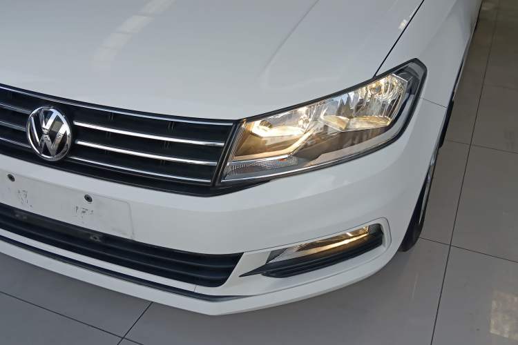 Used Volkswagen Santana 2016 1.6L Manual Comfort Edition