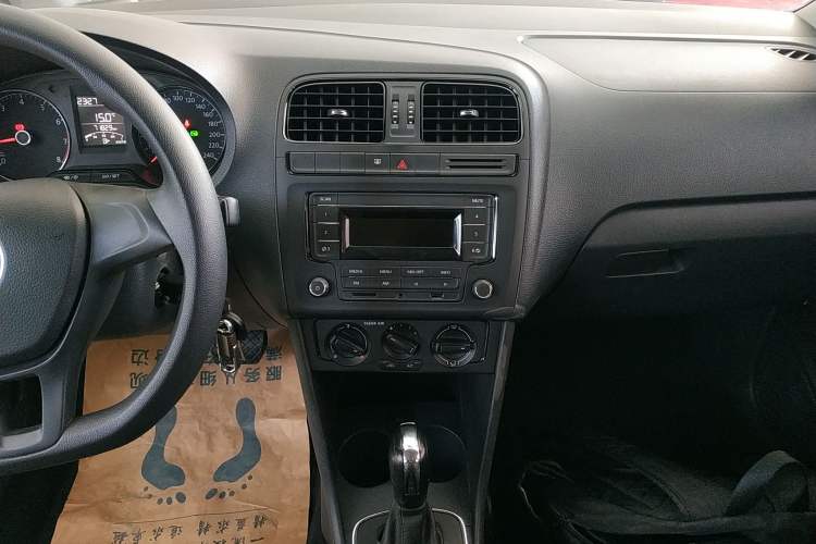 Used Volkswagen Polo 2016 1.4L Automatic Trendy Model
