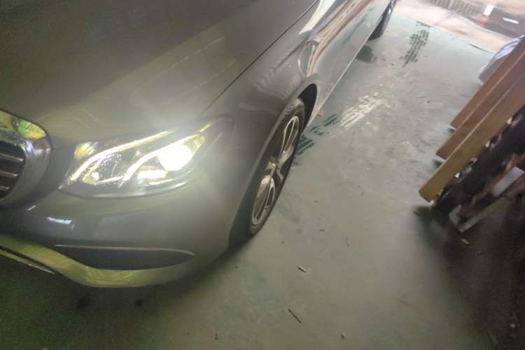 Used Mercedes-Benz E-Class 2016 E 300 L Stylish Model
