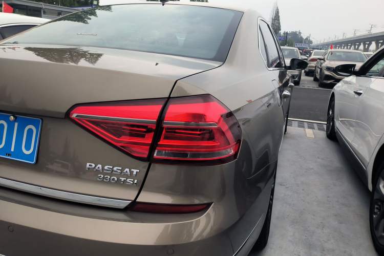 Used Volkswagen Passat 2017 330TSI DSG Prestige Edition
