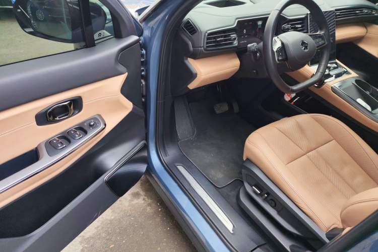 Used Nio ES8 2020 415 KM Signature Edition 7-Seater Version
