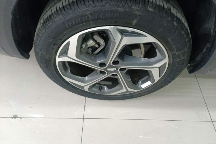 Used Geely Auto Monjaro L 2024 2.0TD High-Power Automatic Two-Wheel Drive Yunqi Version