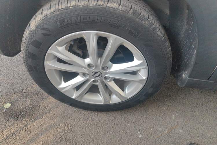 Used Dongfeng Fengon S560 2018 1.8L Manual Urban Model 7 Seats