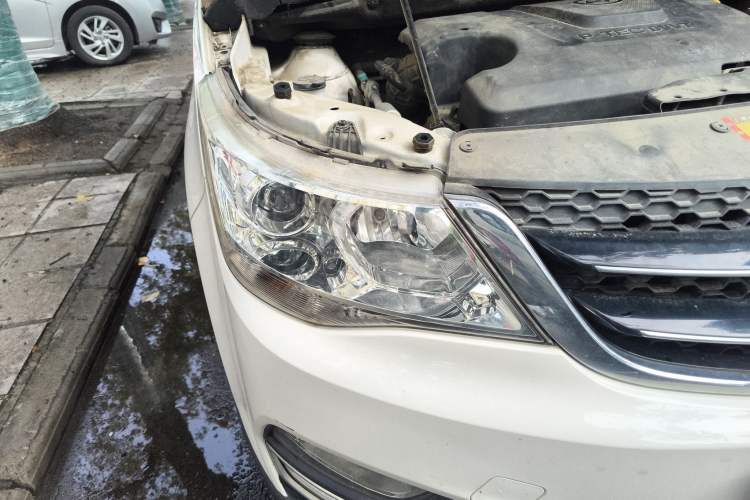 Used Baojun 730 2016 1.5L Manual Comfort Version 7 Seats China V Emission Standard