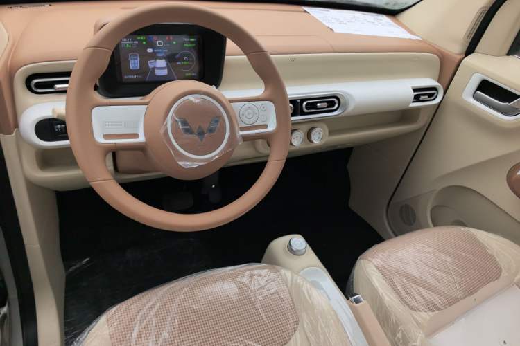 Used Wuling Hongguang MINIEV 2024 3rd Generation 215km Youth Edition