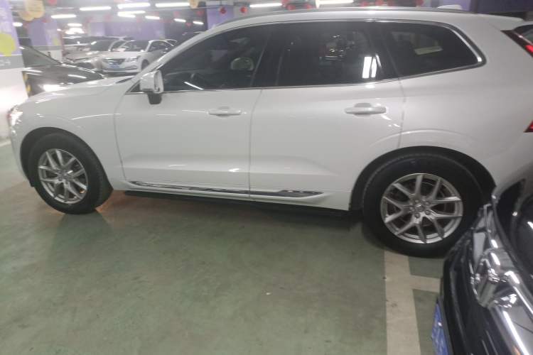 Used Volvo XC60 2021 T5 4x4 Smart Luxury Edition