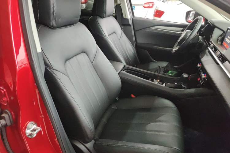 Used Mazda Atenza 2021 2.0L Blue Sky Luxury Edition
