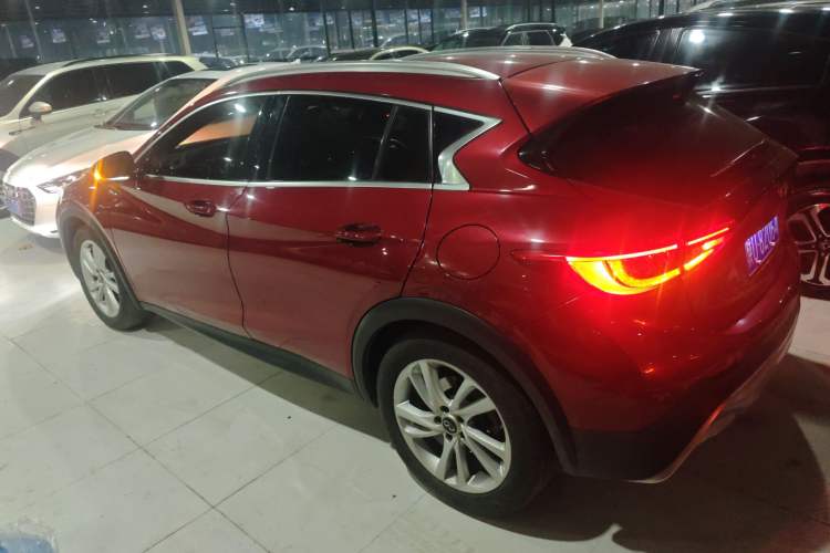 Used Infiniti QX30 2017 1.6T Two-Wheel-Drive Sport Edition