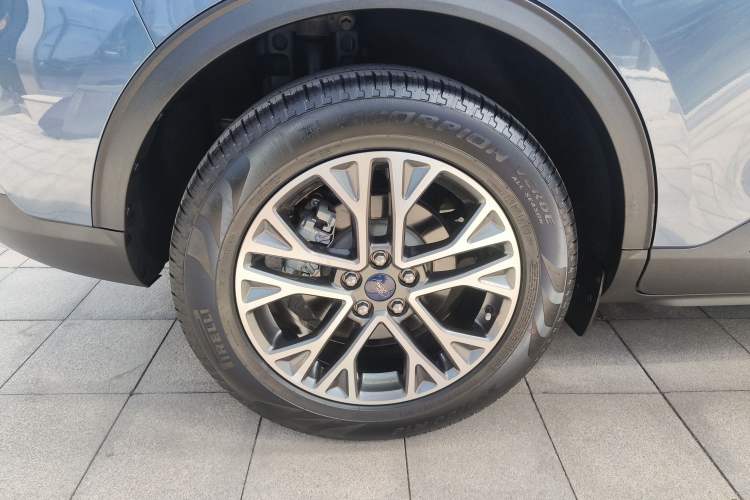 Used Ford Escape 2020 EcoBoost 245 Two-Wheel-Drive Titanium Edition