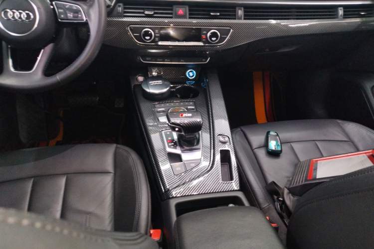 Used Audi A4L 2018 30th Anniversary Edition 40 TFSI Fashion Model