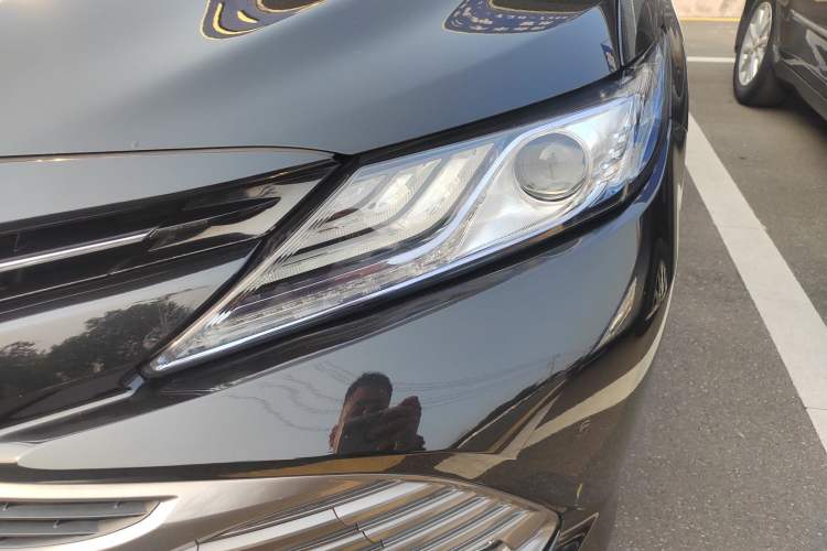 Used Toyota Camry 2018 Dual-Engine 2.5 HG Luxury Edition
