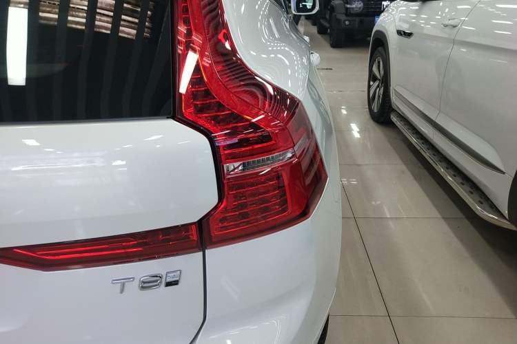 Used Volvo XC60 New Energy 2025 Plug-in Hybrid Long-Range All-Wheel Drive Smart Luxury Edition