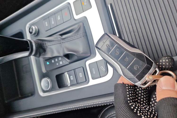 Used BYD Tang 2018 2.0T Automatic Smart Connect Prestige 7-Seater China V Standard