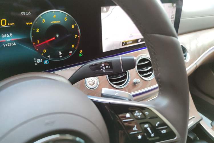 Used Mercedes-Benz E-Class 2023 Facelift E 260 L