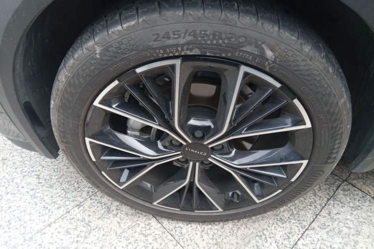 Used Lynk & Co 05 2023 2.0TD Two-Wheel Drive Shine Halo
