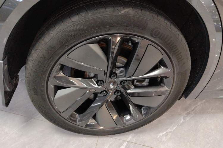 Used Li Auto L8 2023 Max model