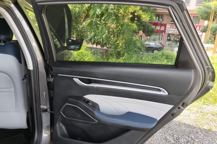 Used Geely Auto Emgrand 2022 4th Generation 1.5L CVT Flagship Model
