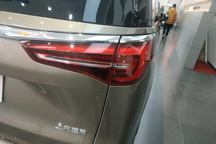 Used Buick GL8 2021 ES Land Cruiser 653T Luxury Edition