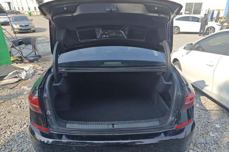 Used Volkswagen Passat 2019 330TSI Luxury Edition China VI Standard