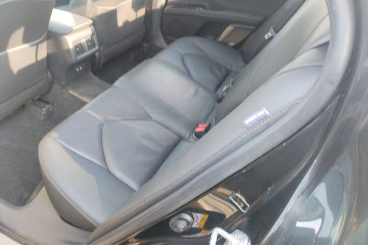 Used Toyota Camry 2018 2.5G Luxury Edition
