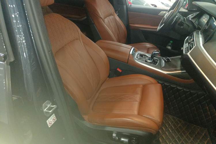 Used BMW X7 2022 xDrive40i Luxury M Sport Package