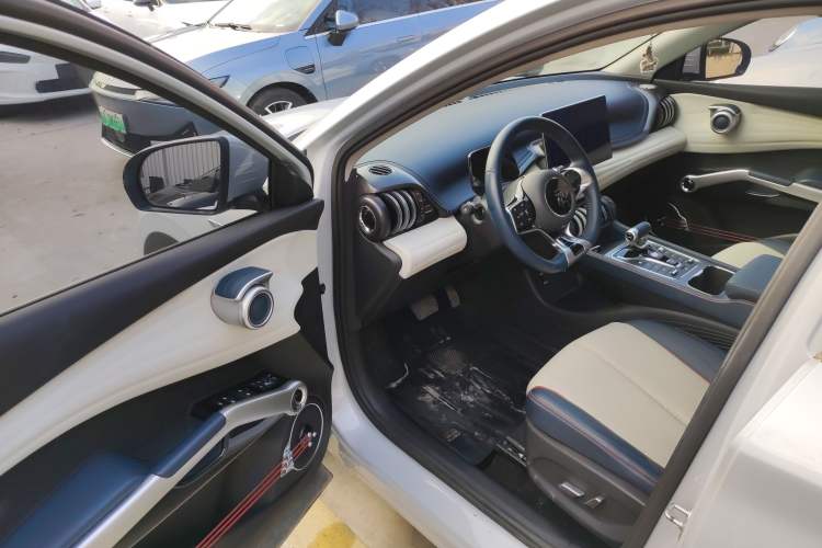 Used BYD Yuan PLUS 2022 430 km Luxury Version
