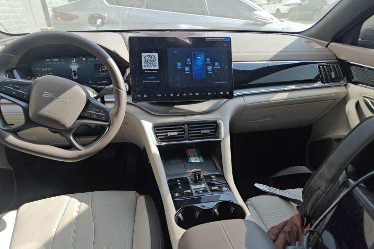 Used BYD Song PLUS New Energy 2025 EV with 605 km Range – Flagship Version