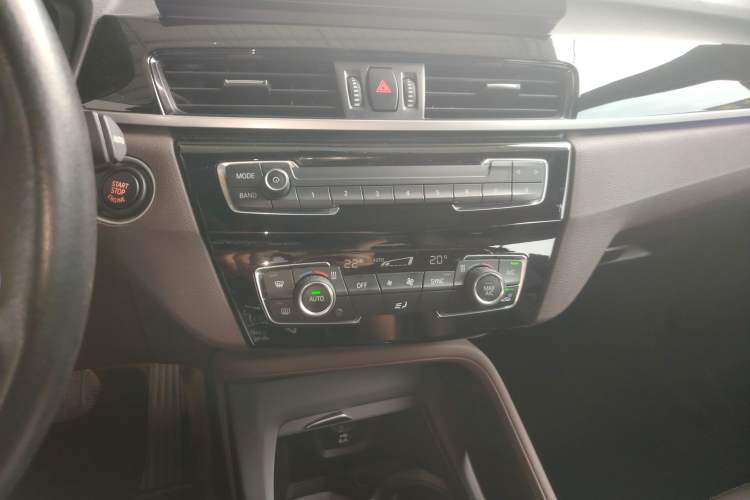 Used BMW X1 2020 sDrive25Li Leading Model
