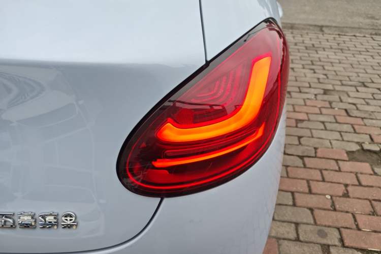 Used Wuling Bingo 2023 410 km Lingxi Deluxe Edition
