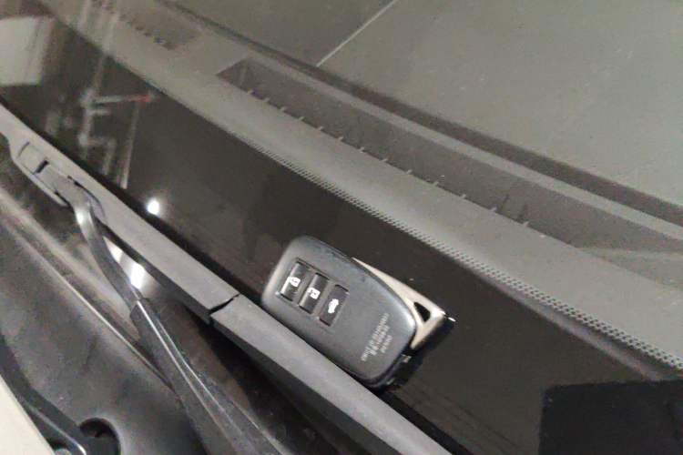 Used Lexus ES 2015 300h Comfort Edition