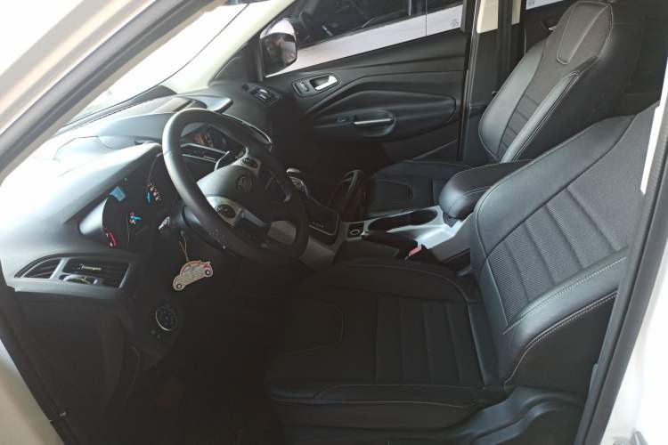 Used Ford Kuga 2015 1.5L GTDi Two-Wheel Drive Fashion Edition
