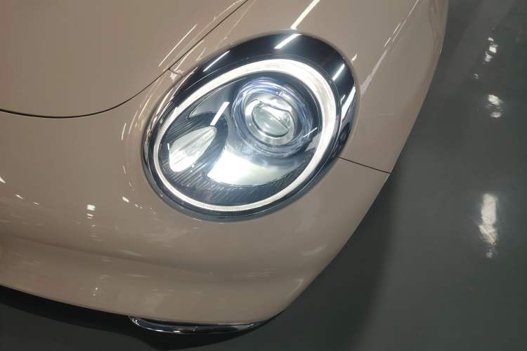 Used ORA Good Cat 2023 401 km Standard Range Prestige Version Lithium Iron Phosphate