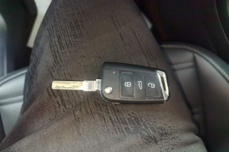 Used Volkswagen Touran 2018 Volkswagen Touran L 280TSI DSG Comfort Edition 7 Seats China VI Standard