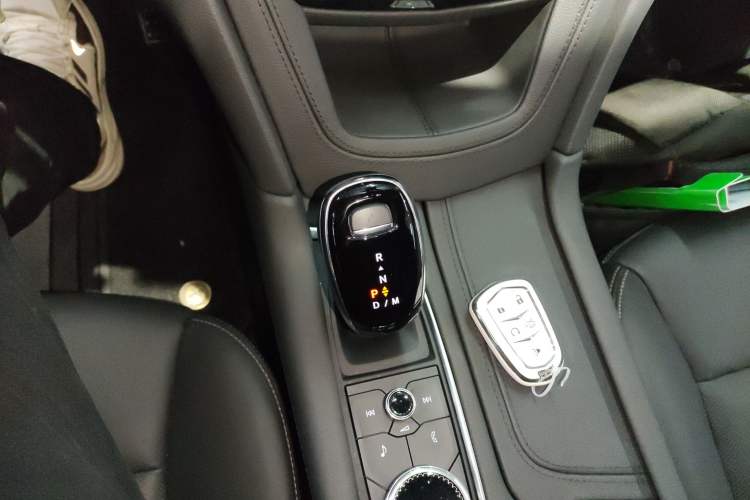 Used Cadillac XT6 2022 2.0T Six-Seater Four-Wheel Drive Luxury Version
